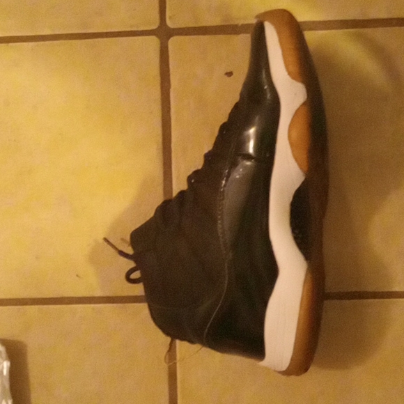 Air Jordan 11 space jams! - Picture 6 of 7